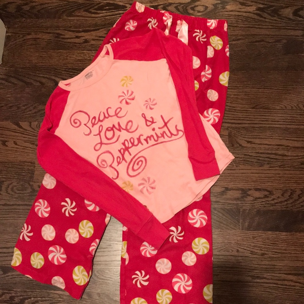Gap Kids peppermint pajamas size 14